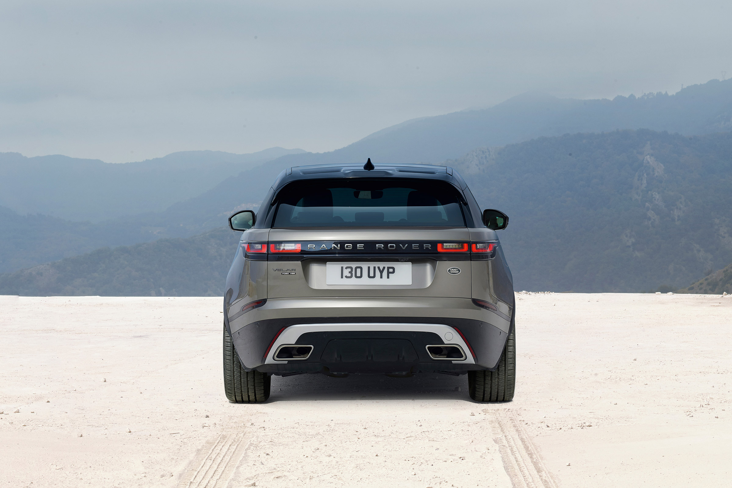 Range Rover Velar - rear