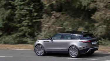 Range Rover Velar - rear tracking