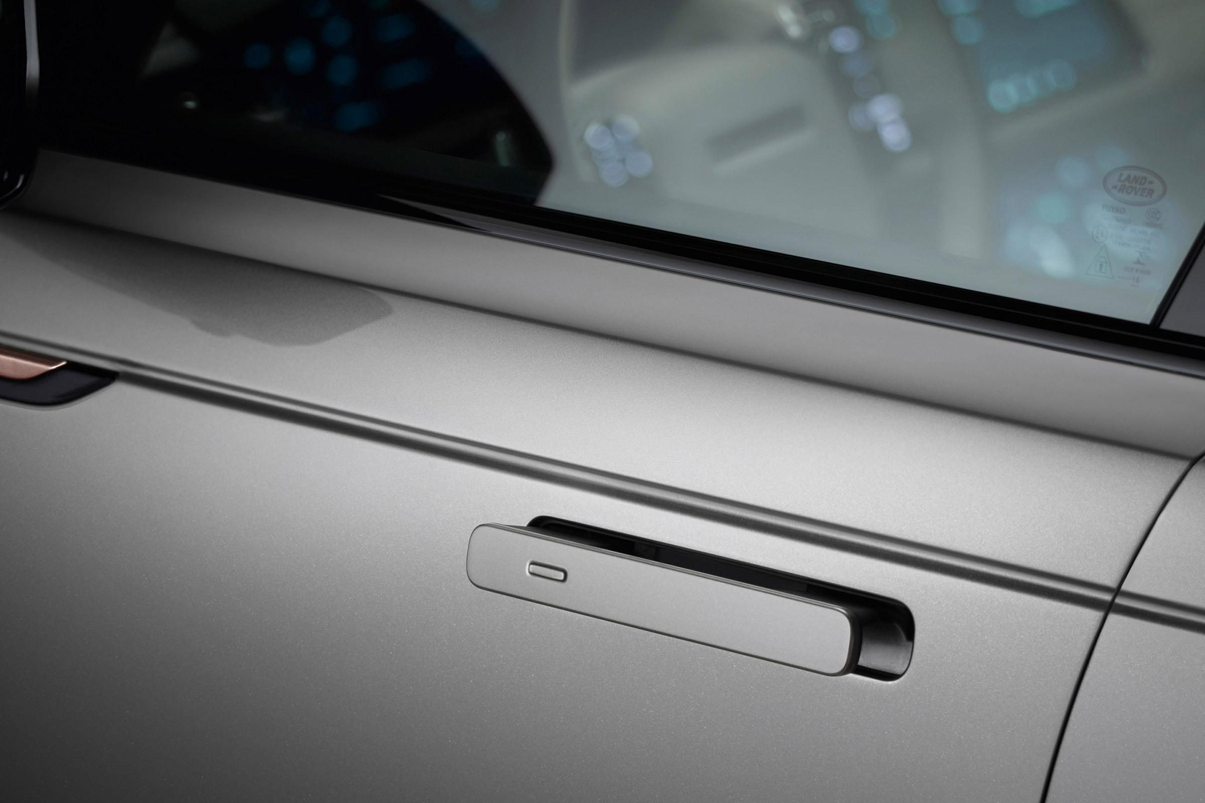 Range Rover Velar - door handles