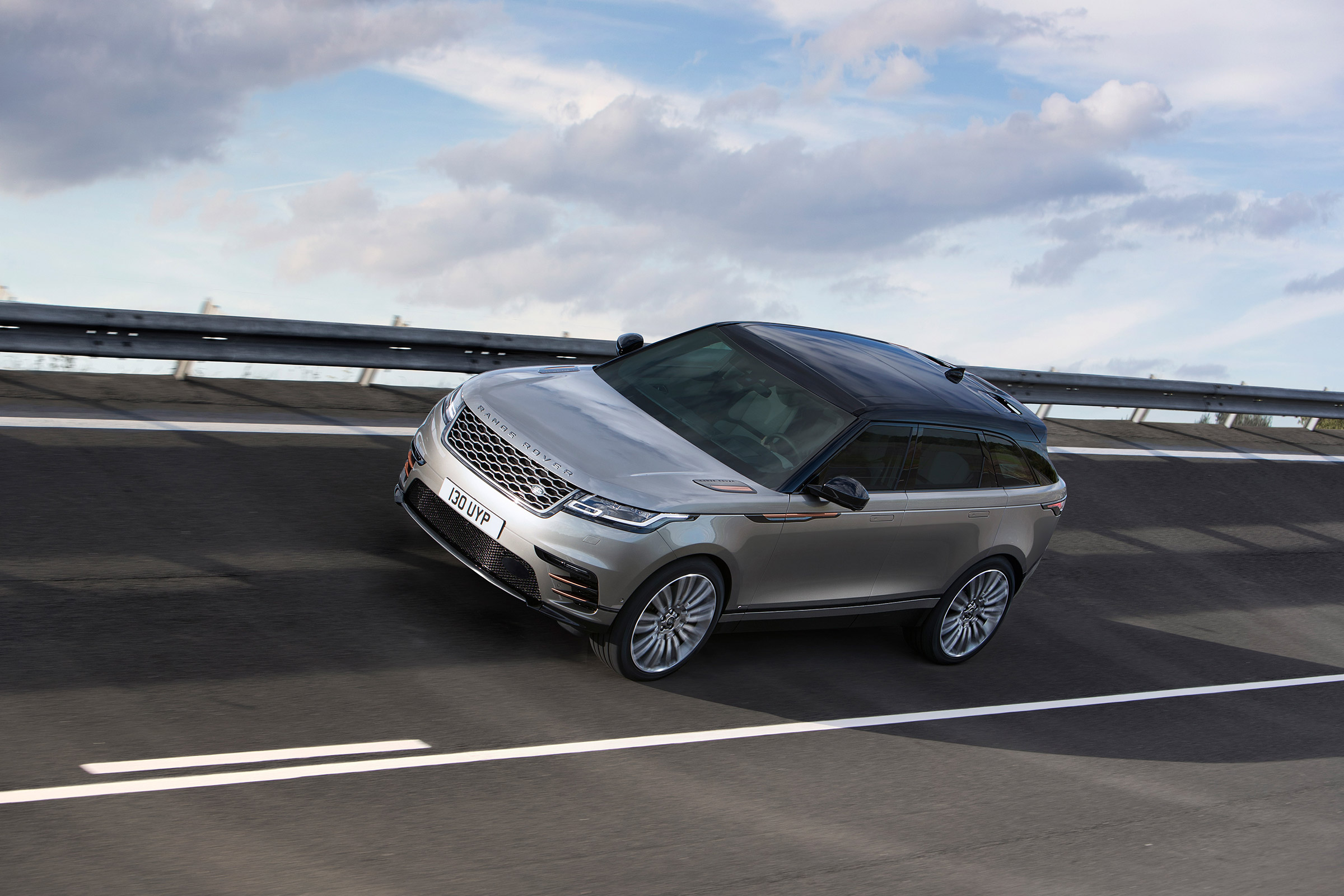 Range Rover Velar - cornering