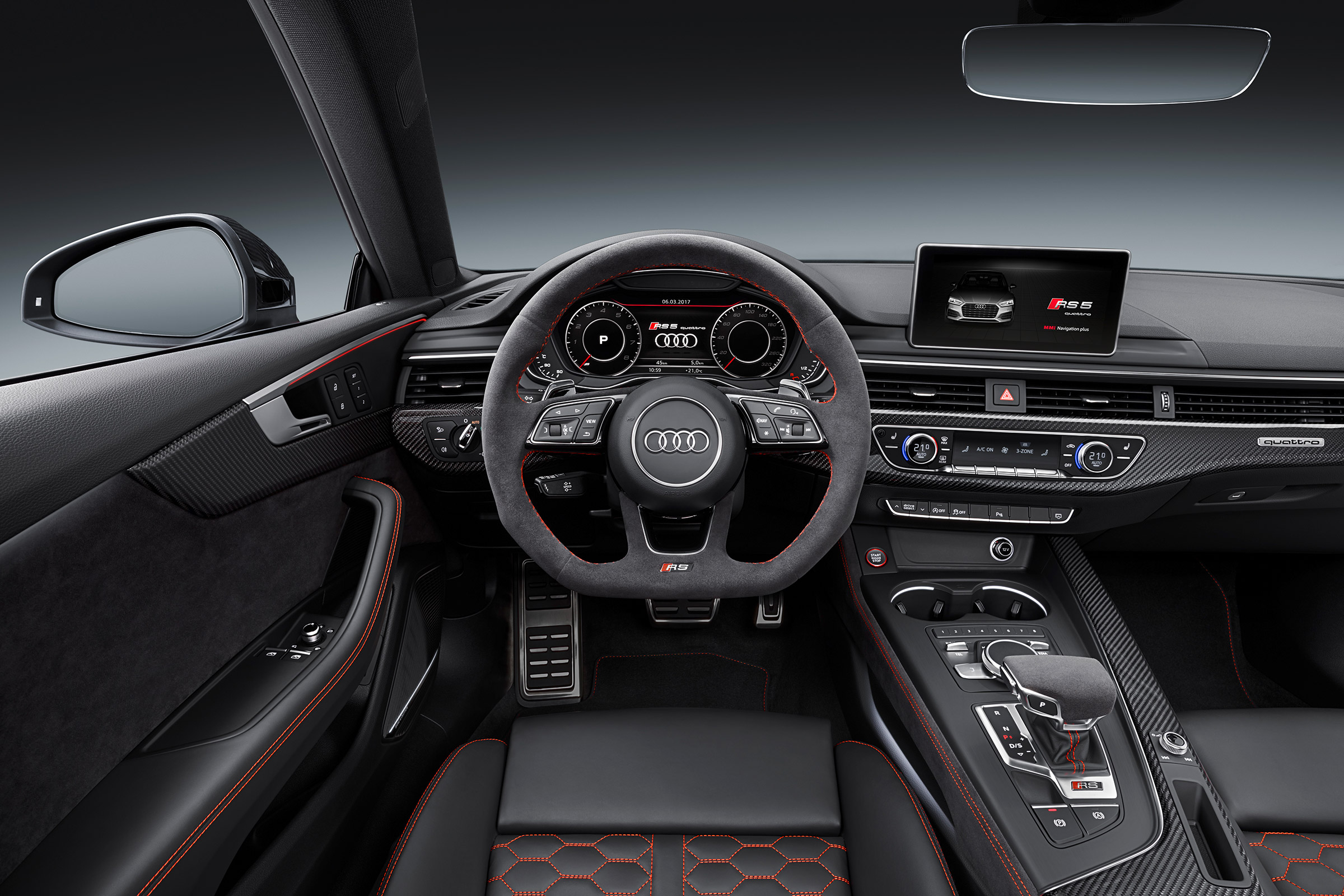 Audi RS5 - interior