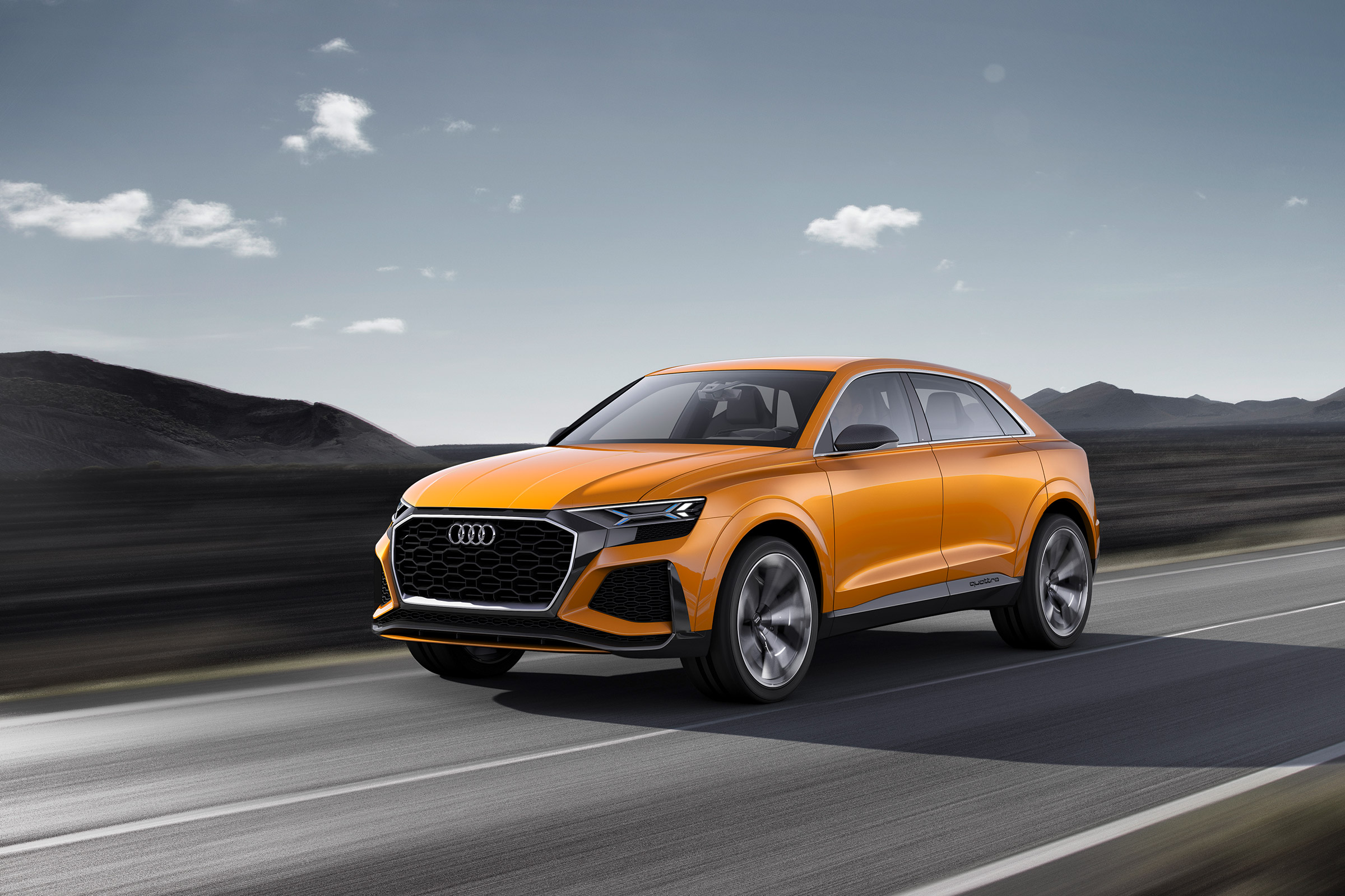 Audi SQ8 - front tracking
