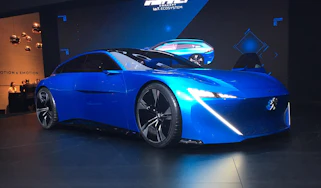 Peugeot Instinct Concept Geneva front three quarter