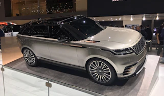 Range Rover Velar - Geneva front three quarter