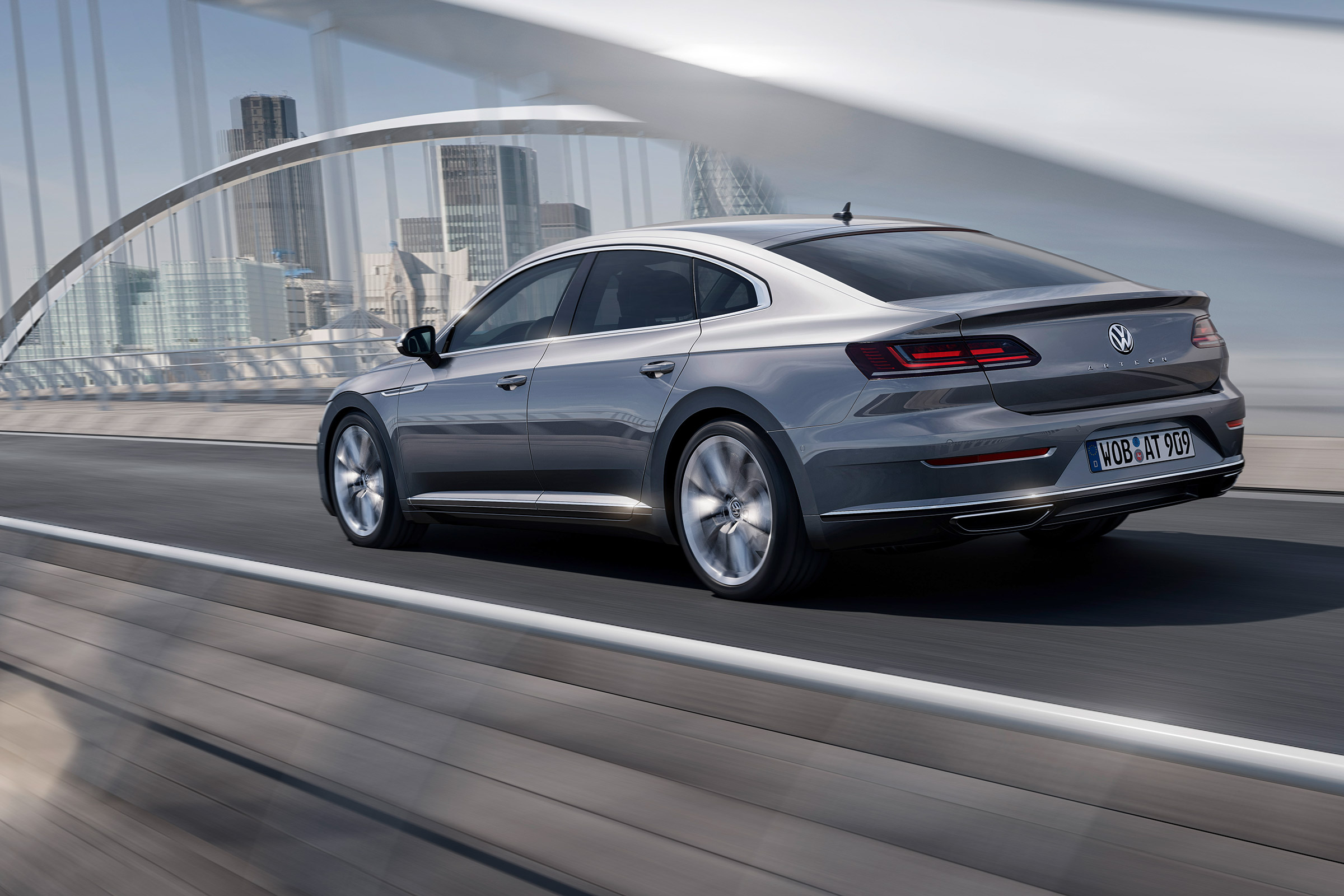 Volkswagen Arteon - rear tracking