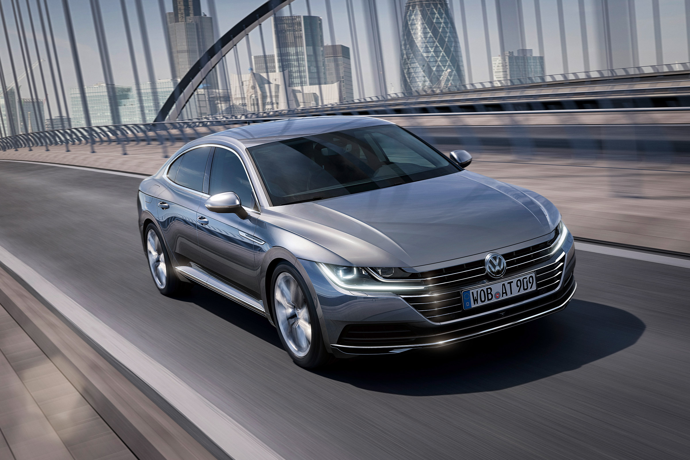 Volkswagen Arteon - front tracking