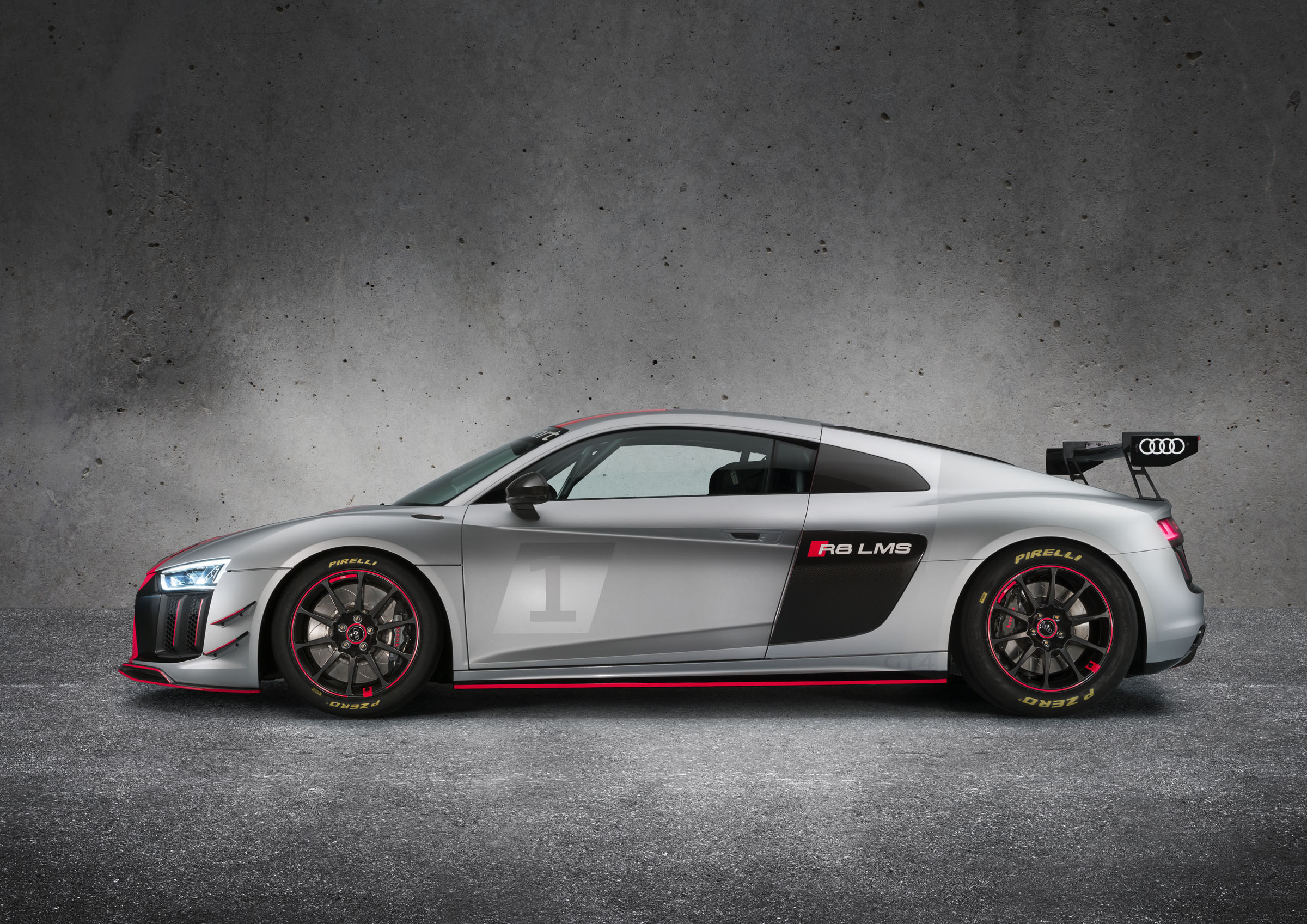 Audi R8 LMS GT4 side profile