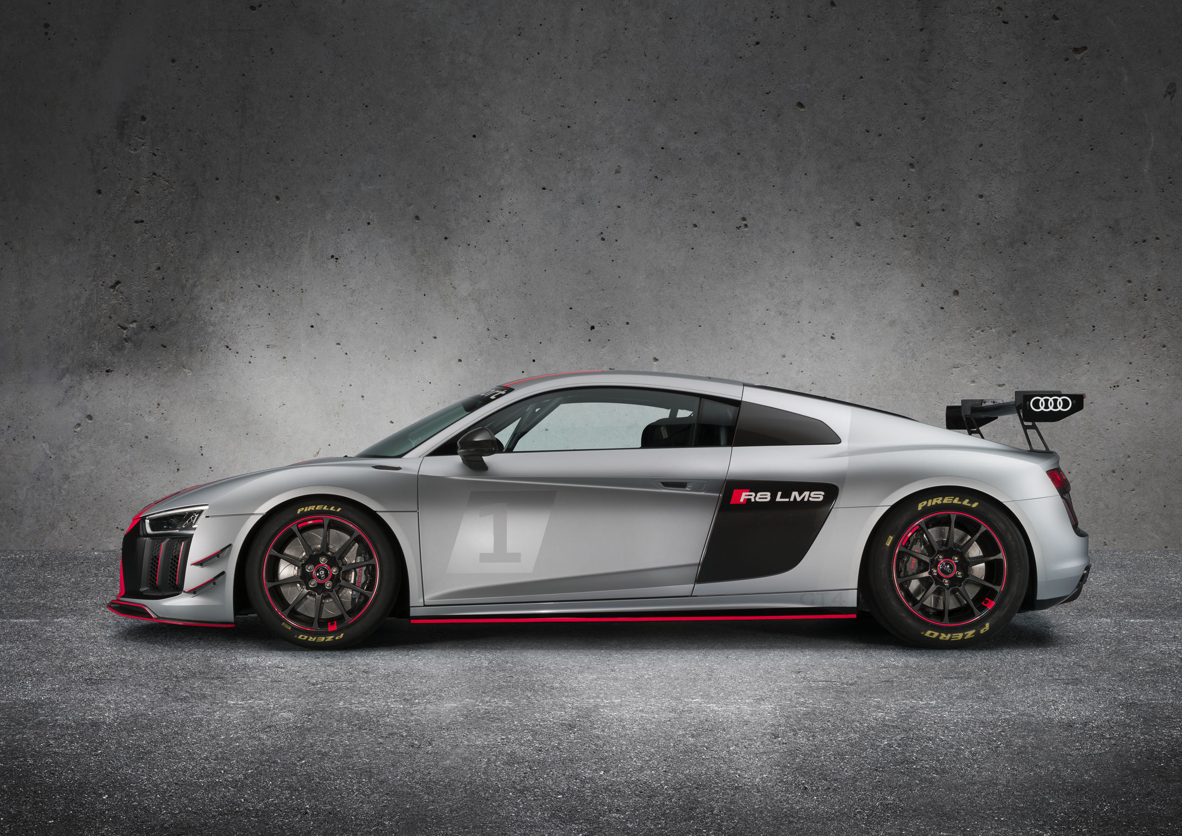 Audi R8 LMS GT4 side profile