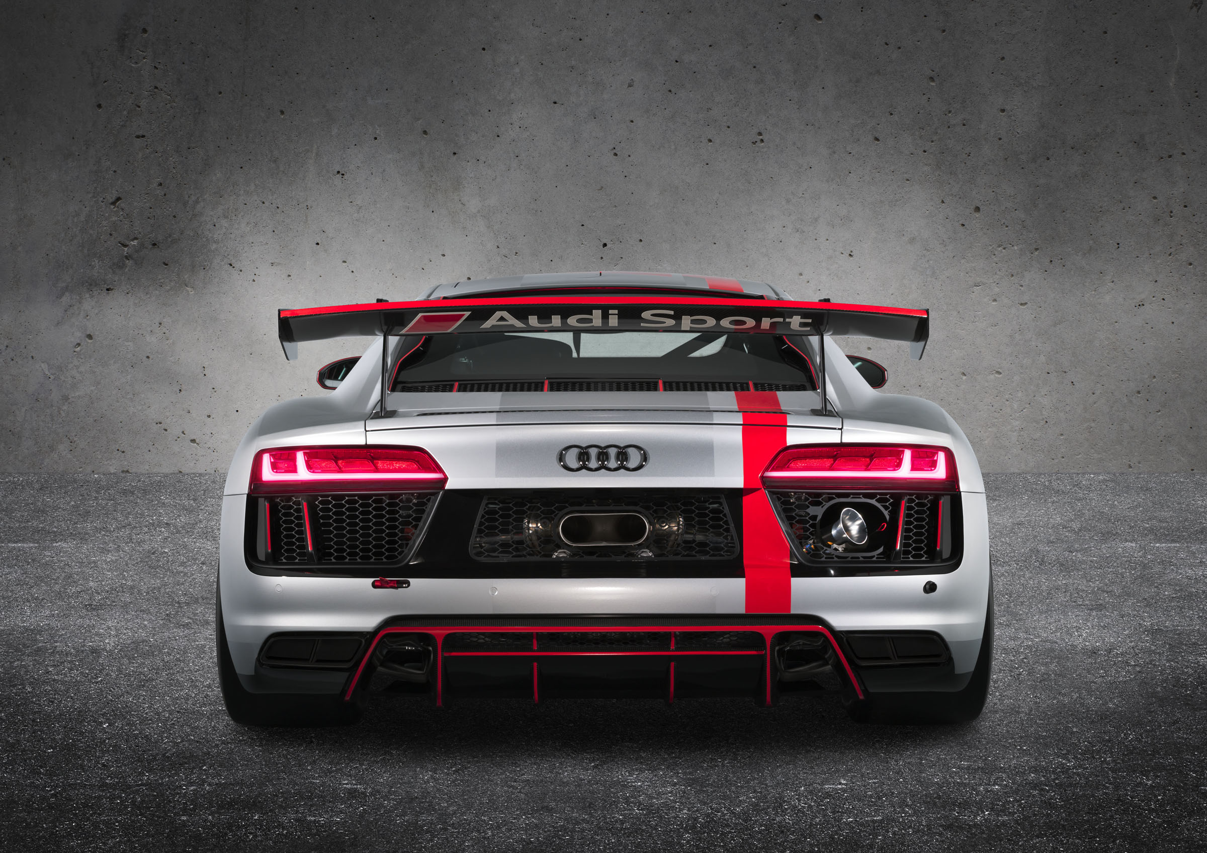 Audi R8 LMS GT4 rear