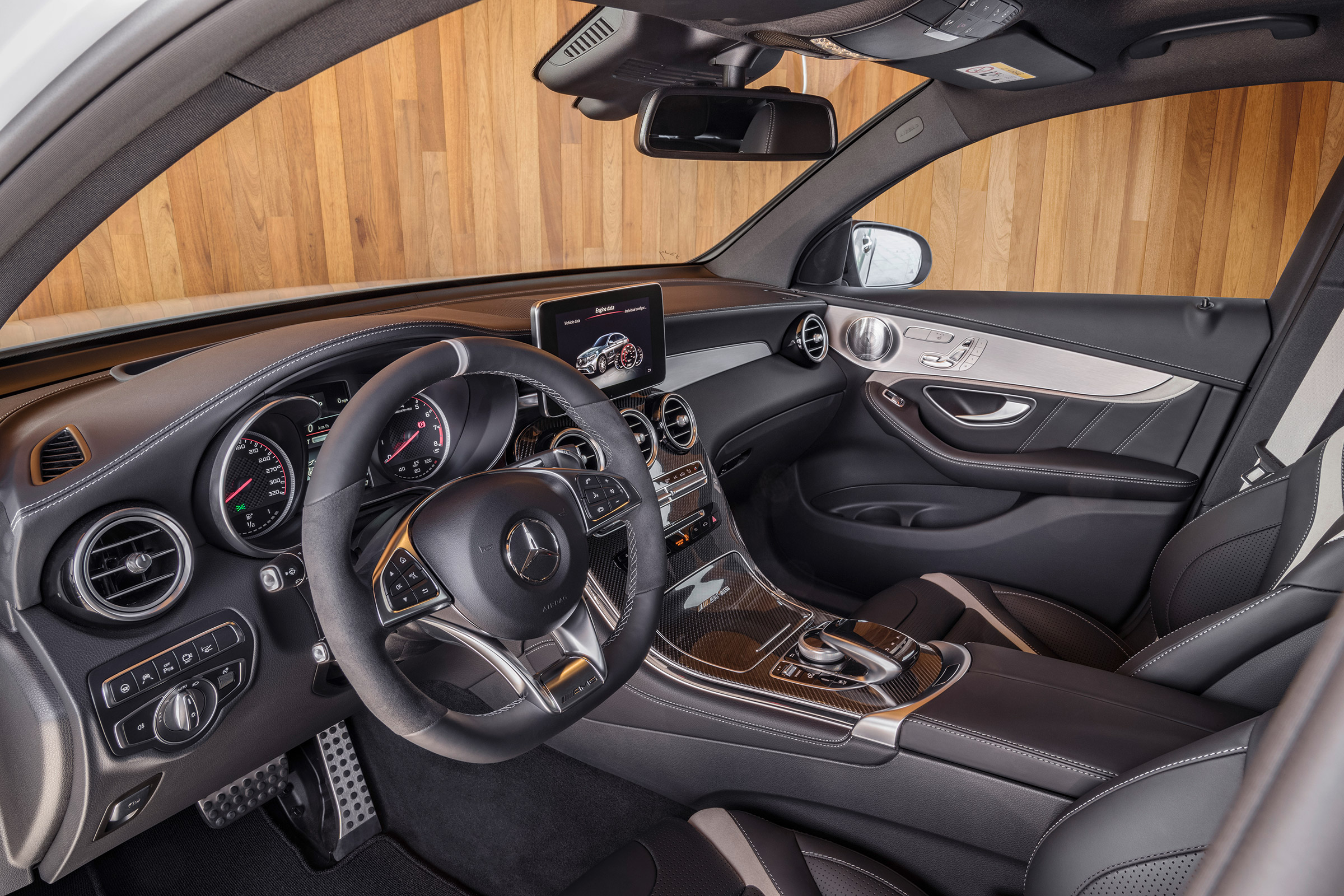 Mercedes-AMG GLC 63 Coupe interior