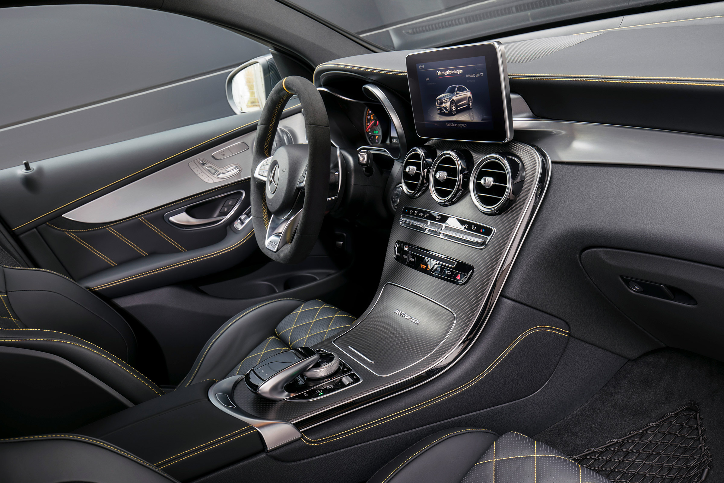 Mercedes-AMG GLC 63 Edition 1 interior