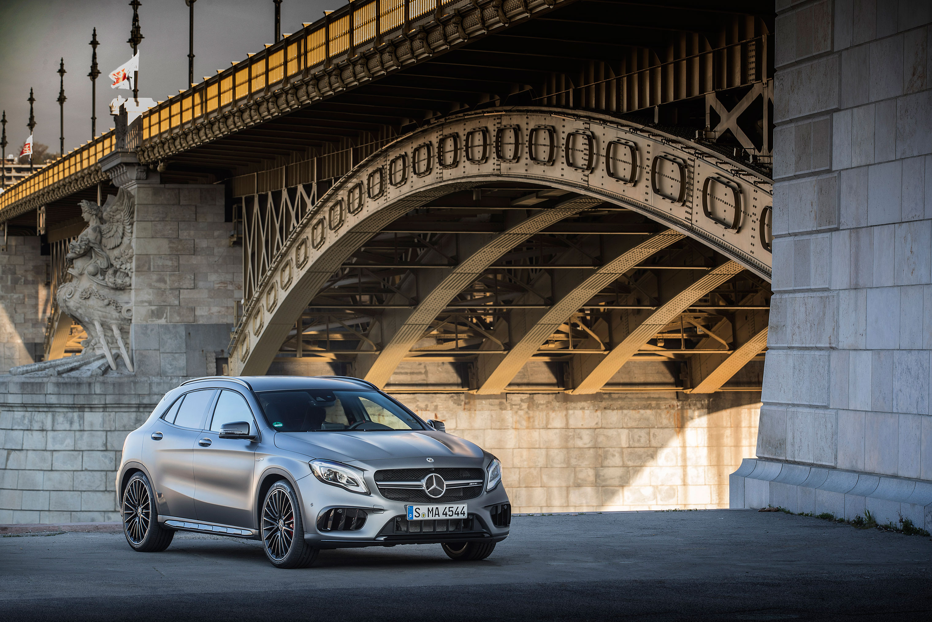 2017 Mercedes-AMG GLA45 - Front