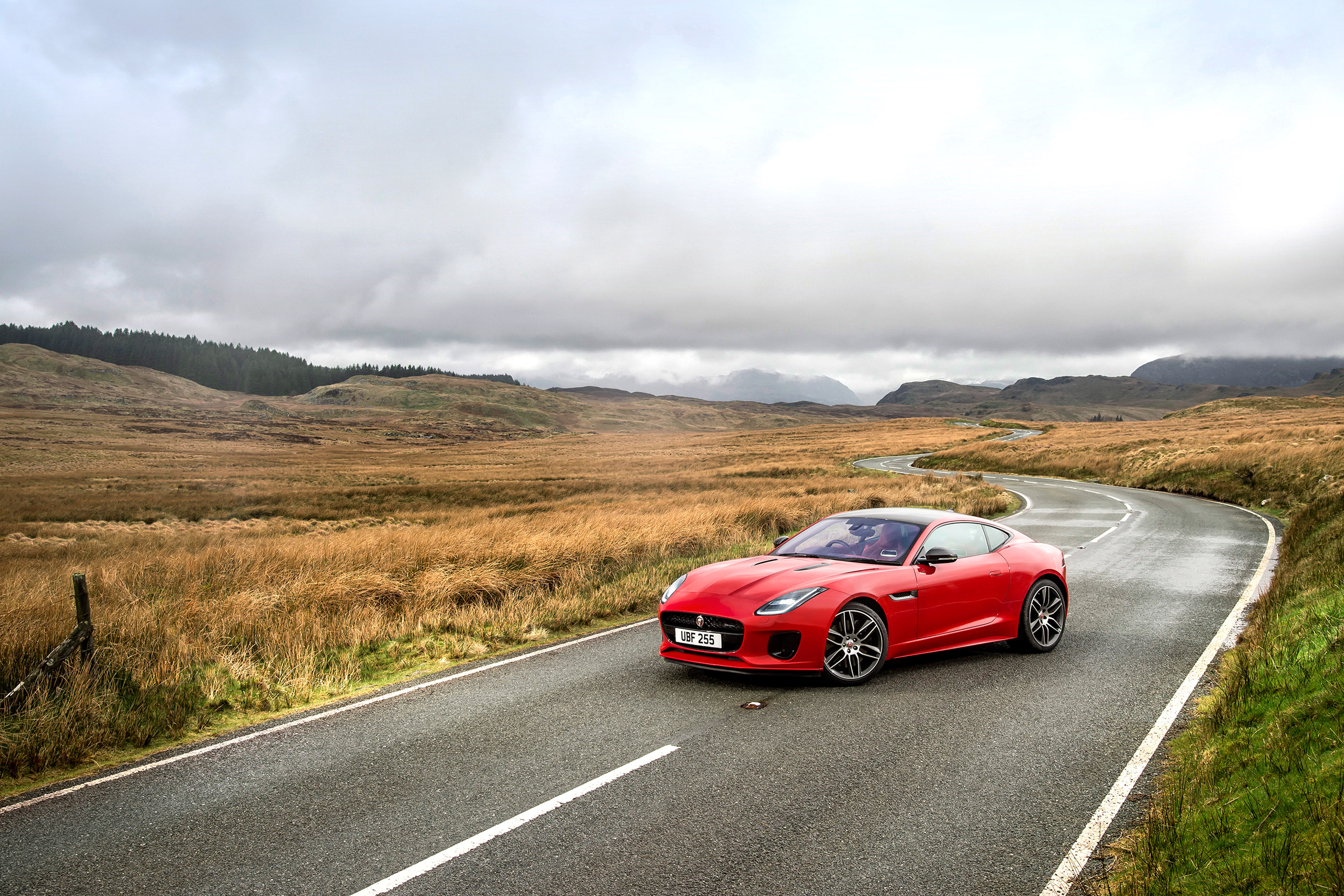 Jaguar F-Type four-cylinder - front three quarter