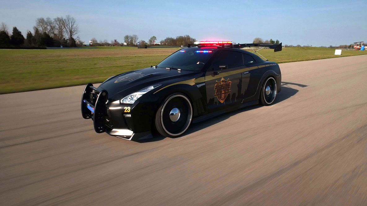 Nissan GT-R Police Pursuit #23 'Copzilla' - Side
