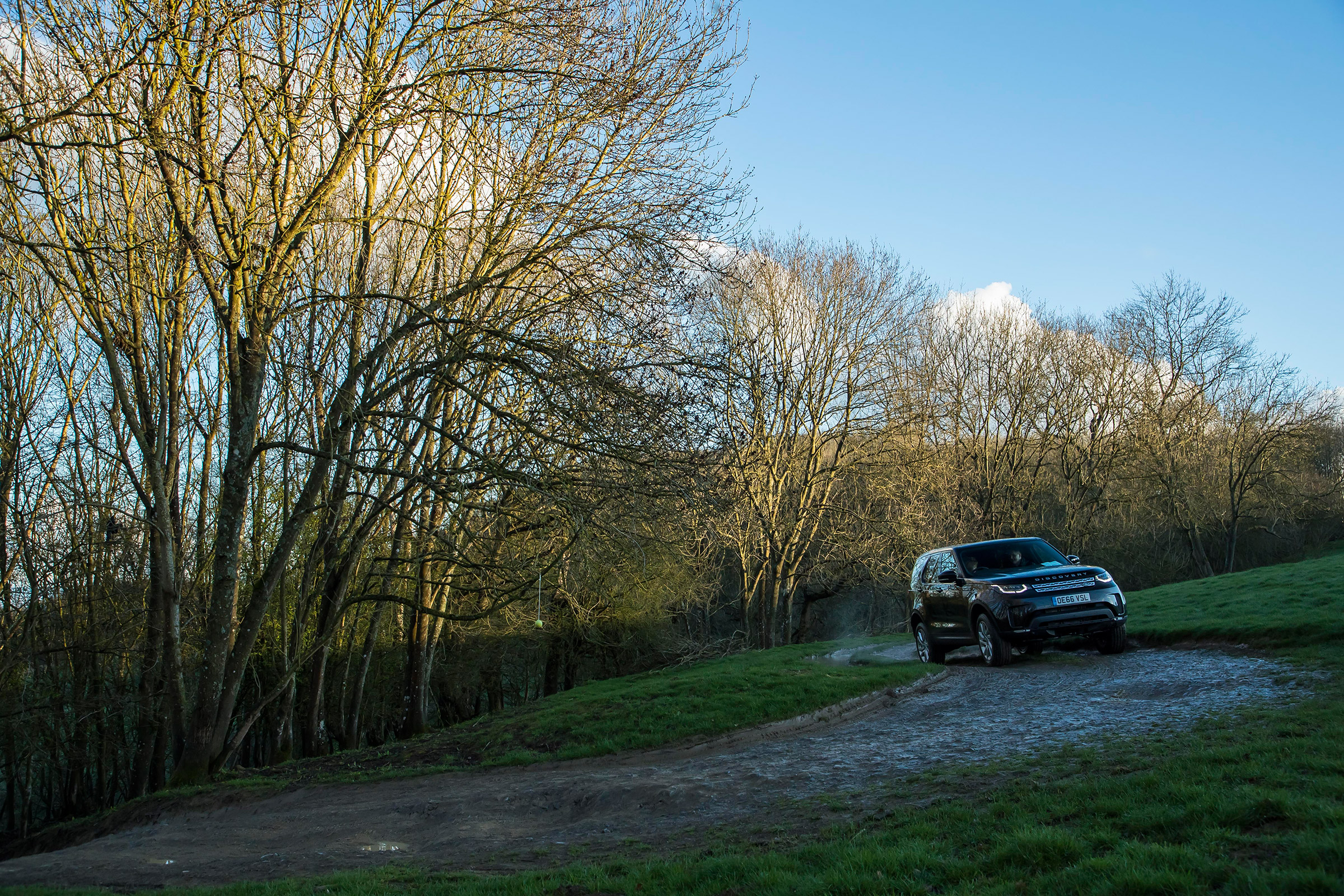Land Rover Discovery - 
