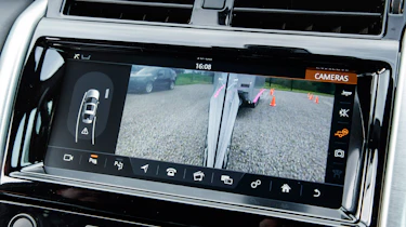 Land Rover Discovery - infotainment