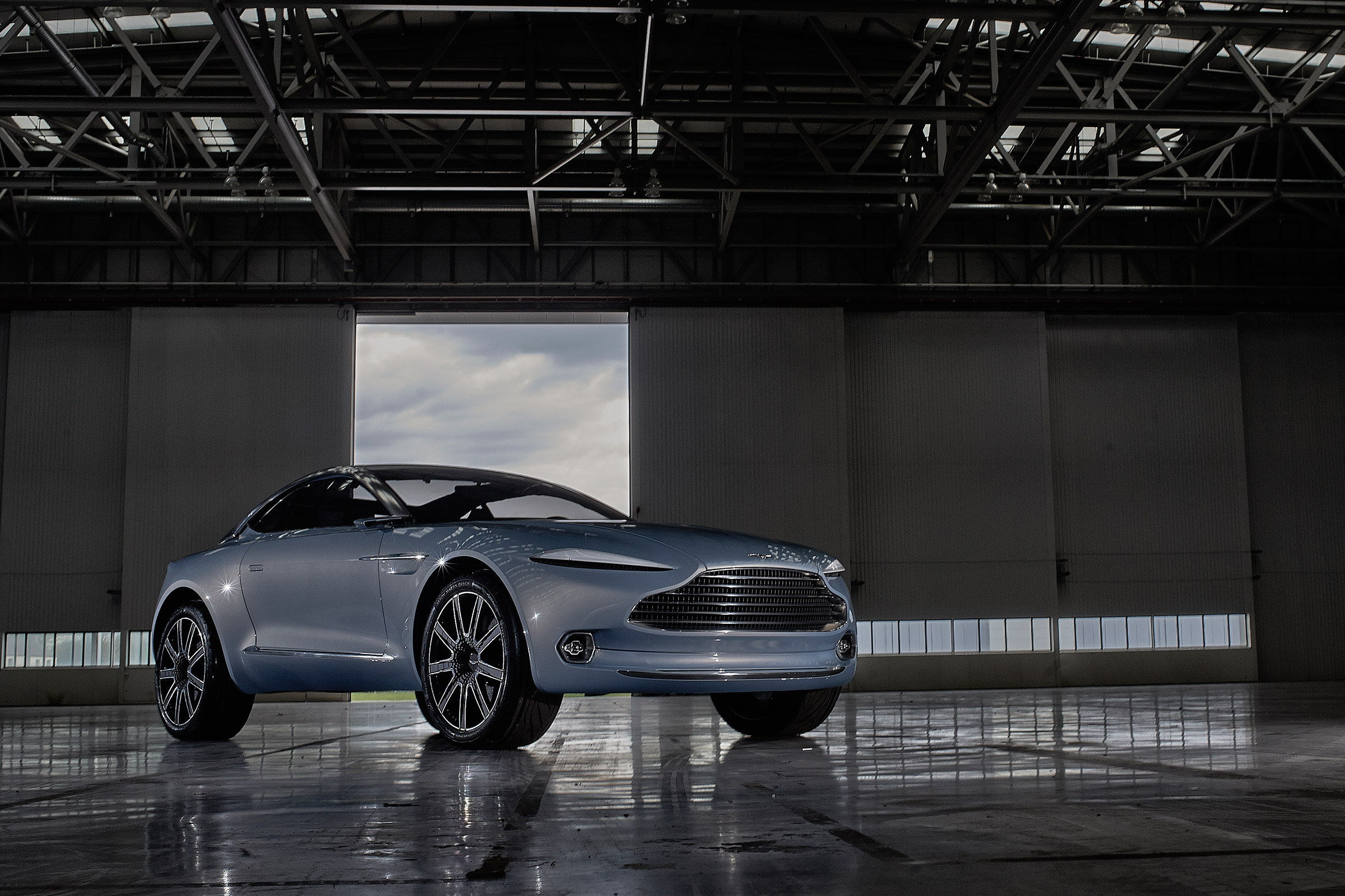 Aston Martin DBX concept - 2017
