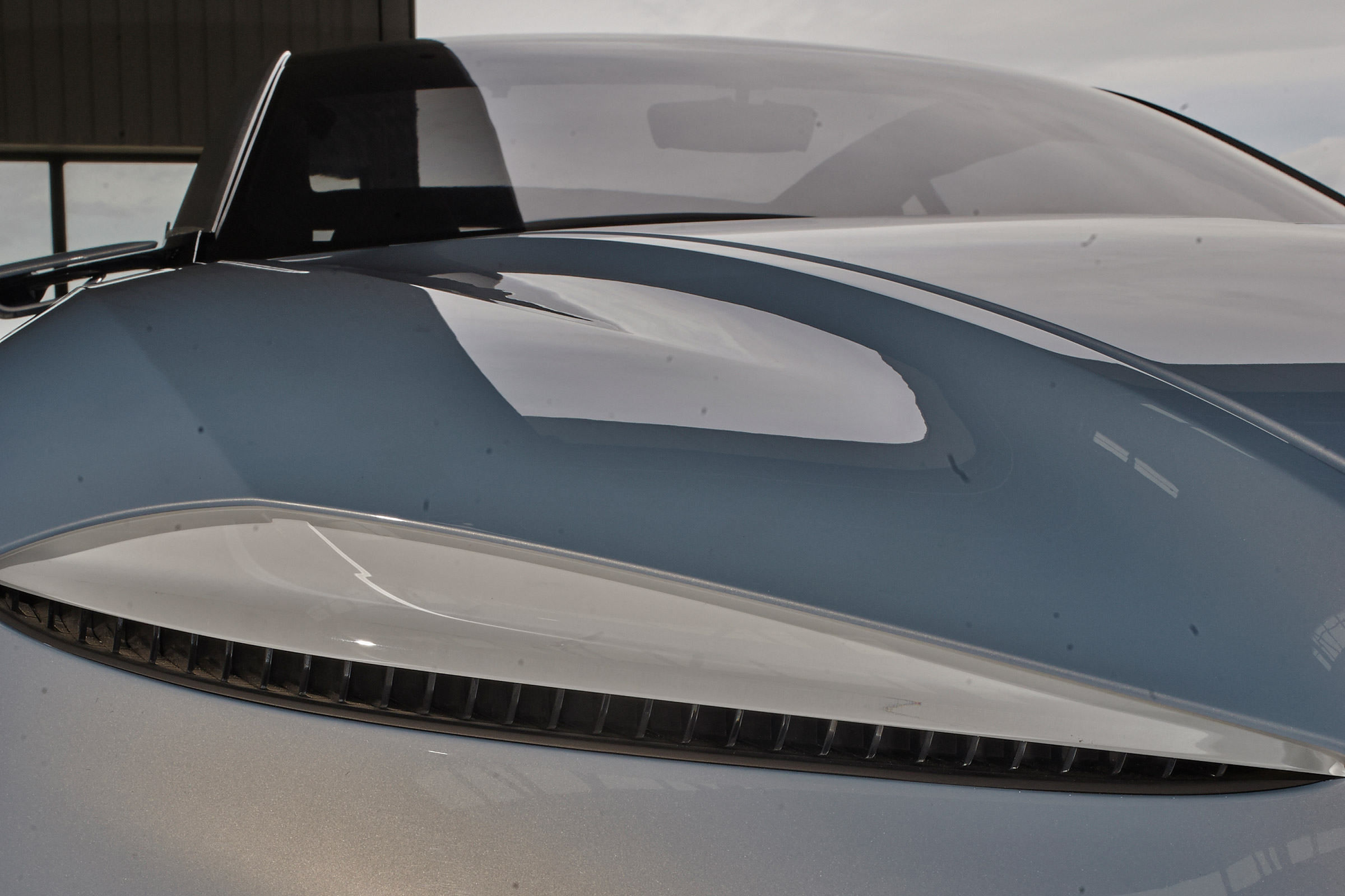 Aston Martin DBX concept - 2017