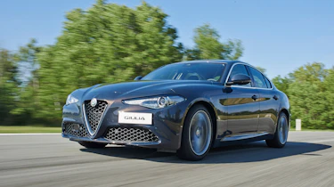 Alfa Romeo Giulia - front driving shot 3