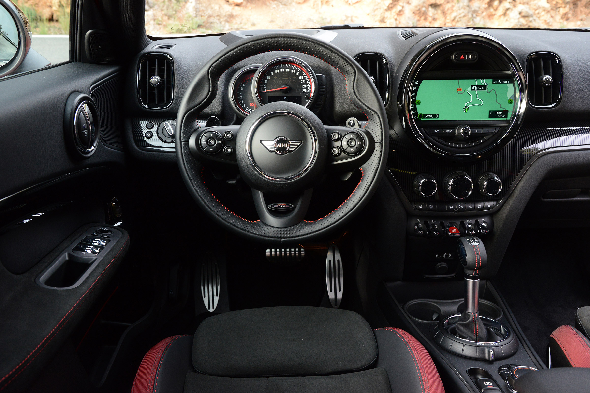 2017 MINI Countryman JCW - interior