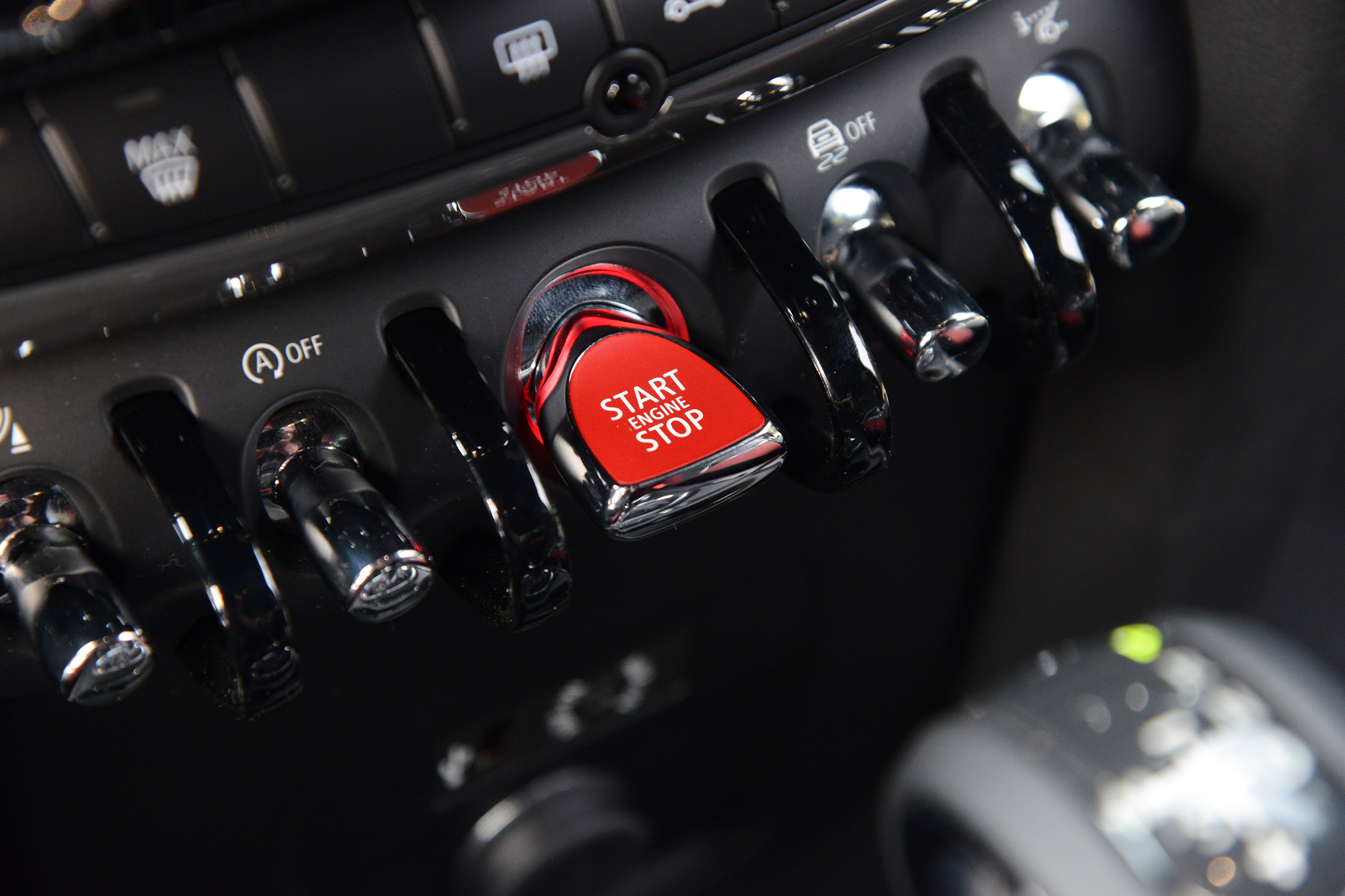 2017 MINI Countryman JCW - starter button
