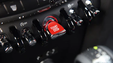 2017 MINI Countryman JCW - starter button