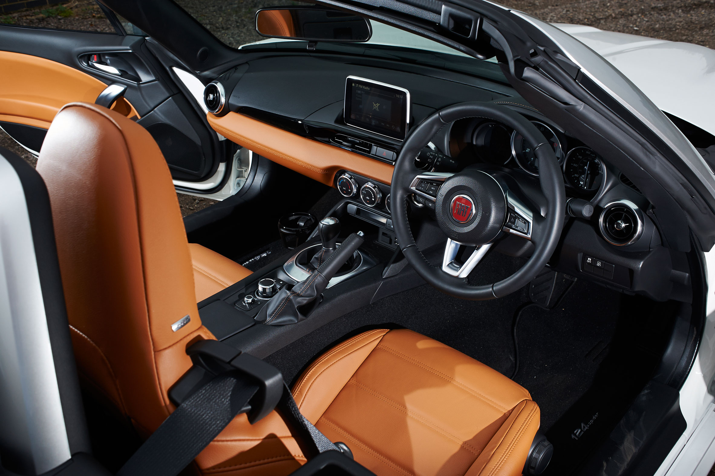 Fiat 124 Spider - Interior