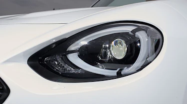 Fiat 124 Spider - Headlight