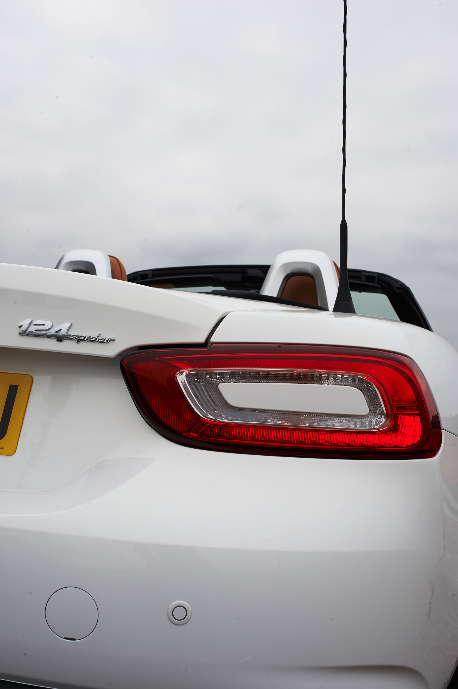 Fiat 124 Spider - Rear light