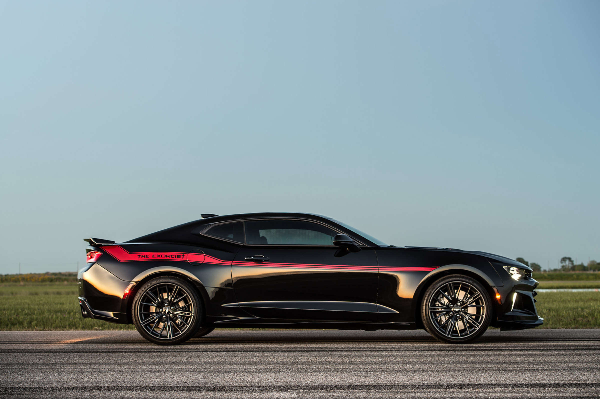 Hennessey Camaro side static