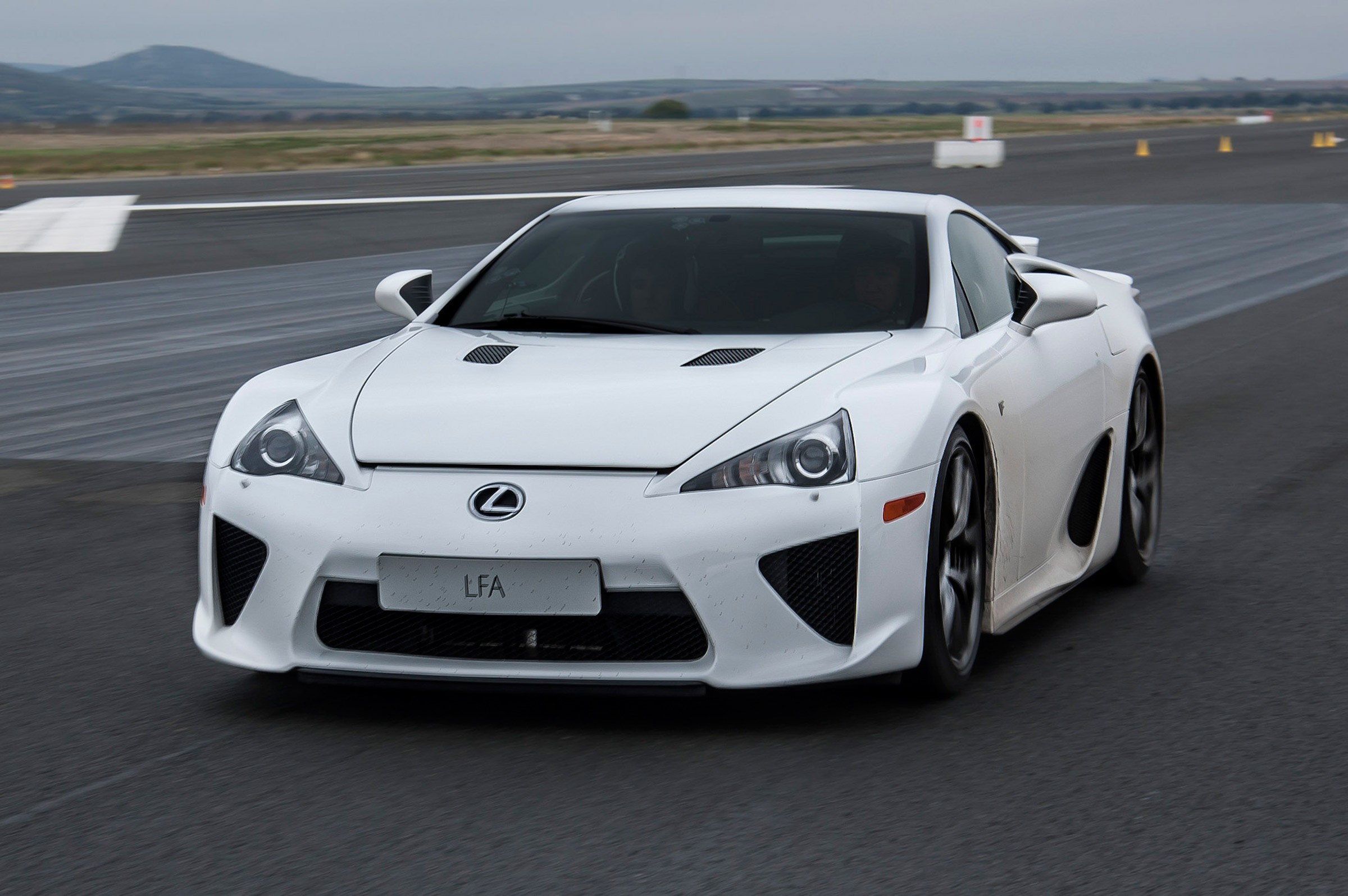 City Concours Lexus LFA