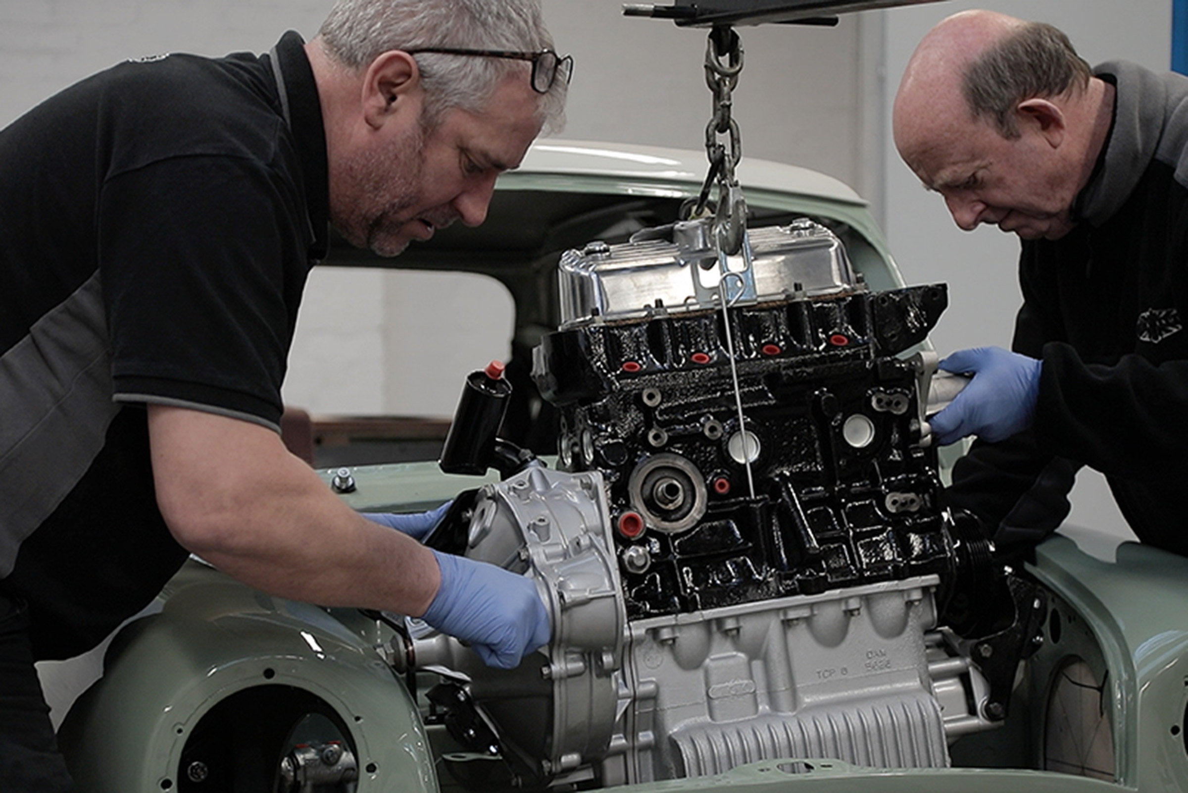 David Brown Automotive Mini Remastered engine install