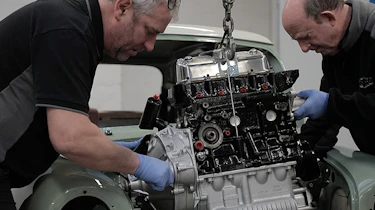 David Brown Automotive Mini Remastered engine install