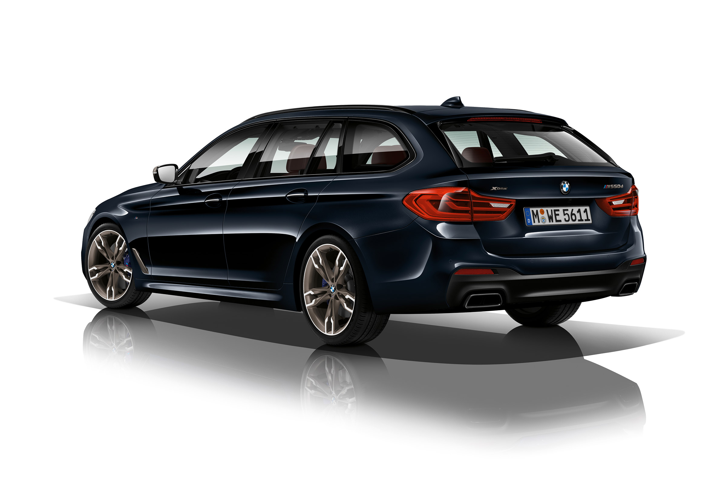 BMW M550d xDrive rear