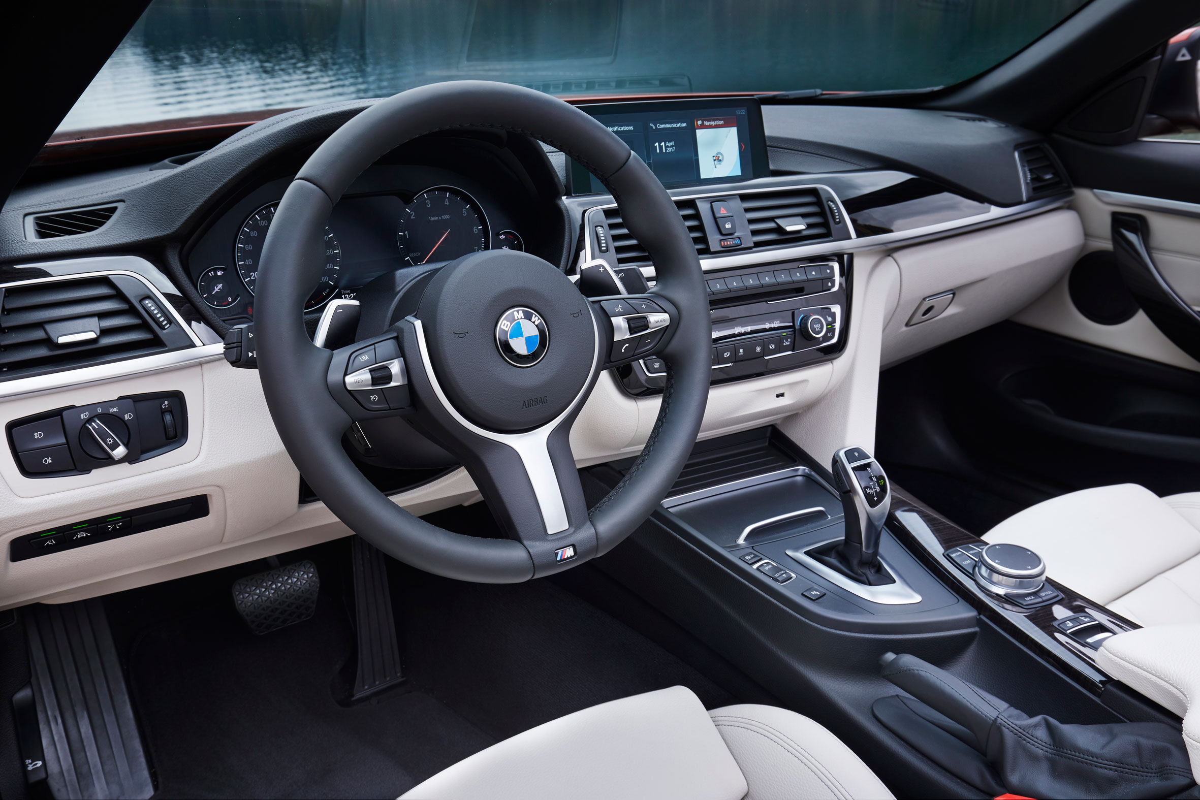 2017 BMW 4 Series Convertible - Interior
