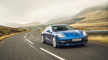 Porsche Panamera 4S Diesel - Front