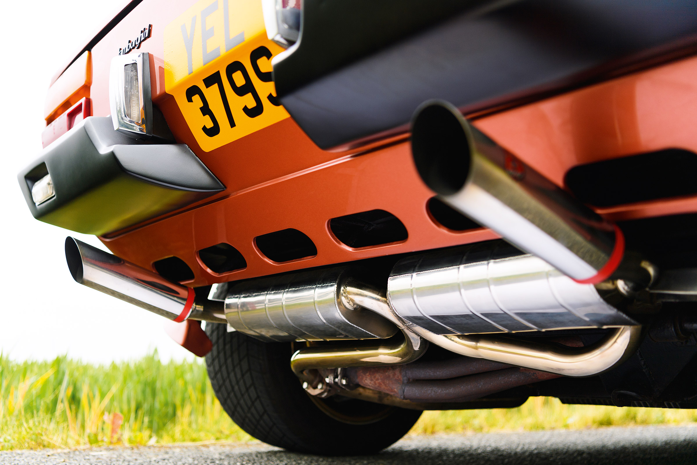 Lamborghini Silhouette - Exhaust