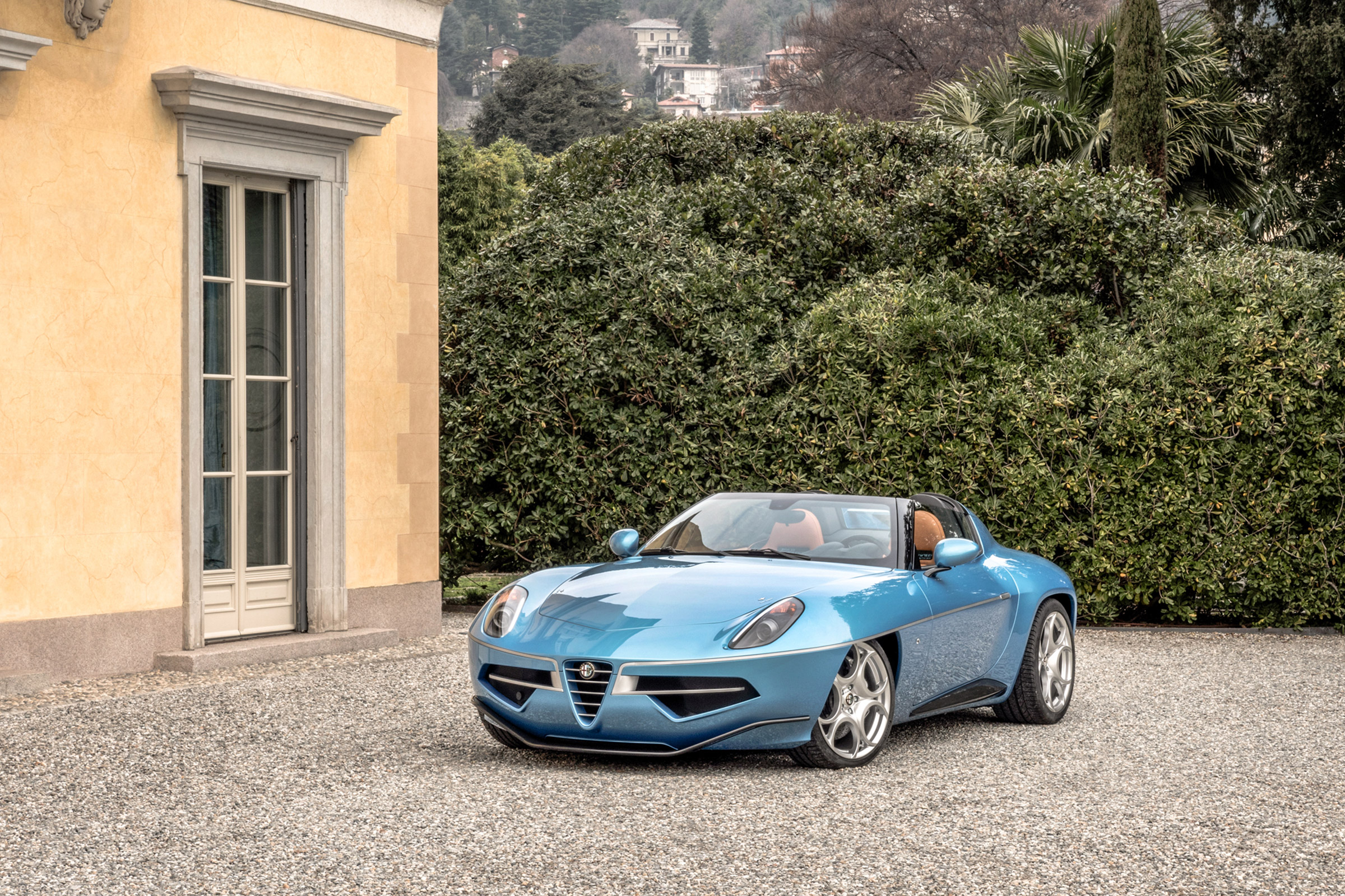 Touring Superleggera Disco Volante spyder