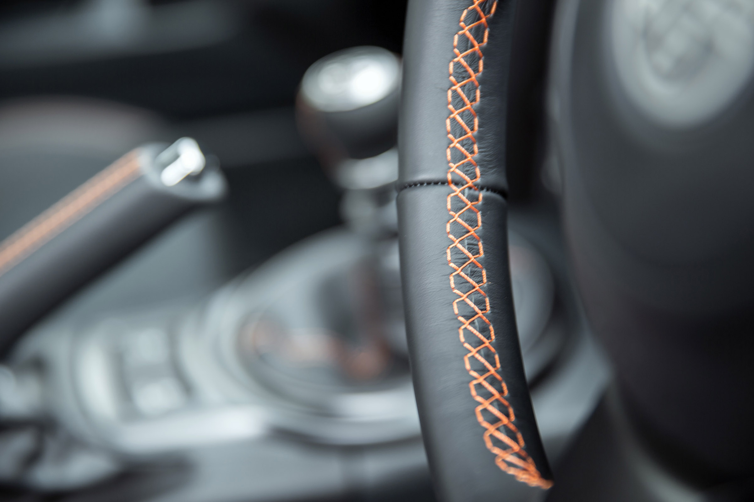 Toyota GT86 Orange Edition stitching
