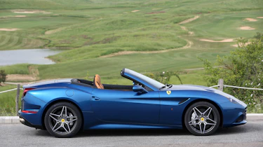 Ferrari California T - profile