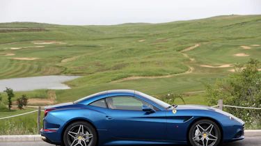Ferrari California T - profile
