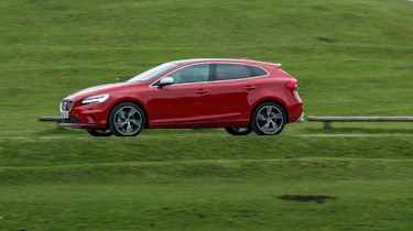 Volvo V40 2016 facelift - R Design profile