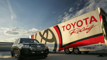 Toyota Land Cruiser - World's fastest SUV