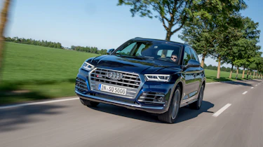 Audi SQ5 TFSI - front tracking