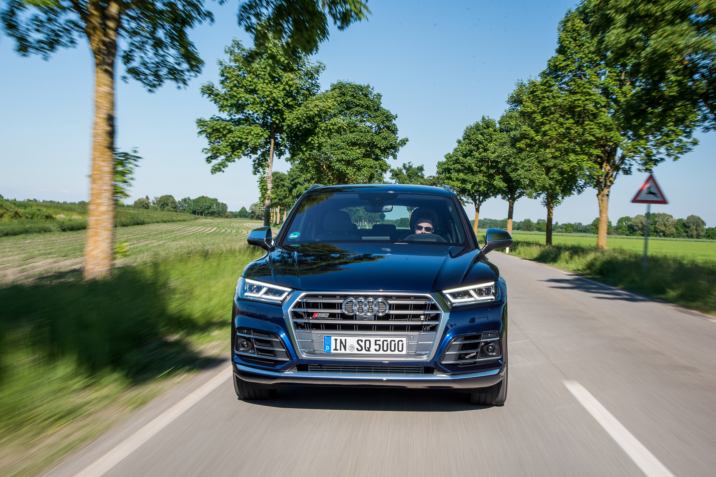 Audi SQ5 TFSI - front