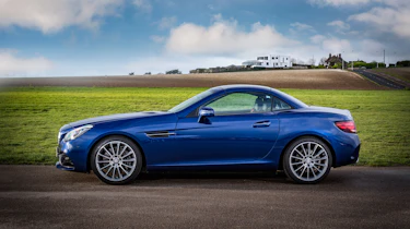 Mercedes-Benz SLC 180 - profile