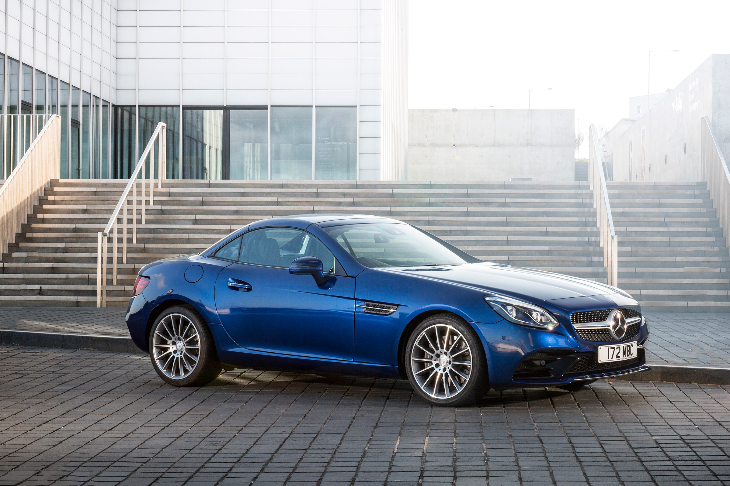 Mercedes-Benz SLC 180 - front 1