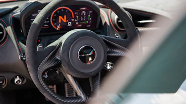 McLaren 720S - wheel