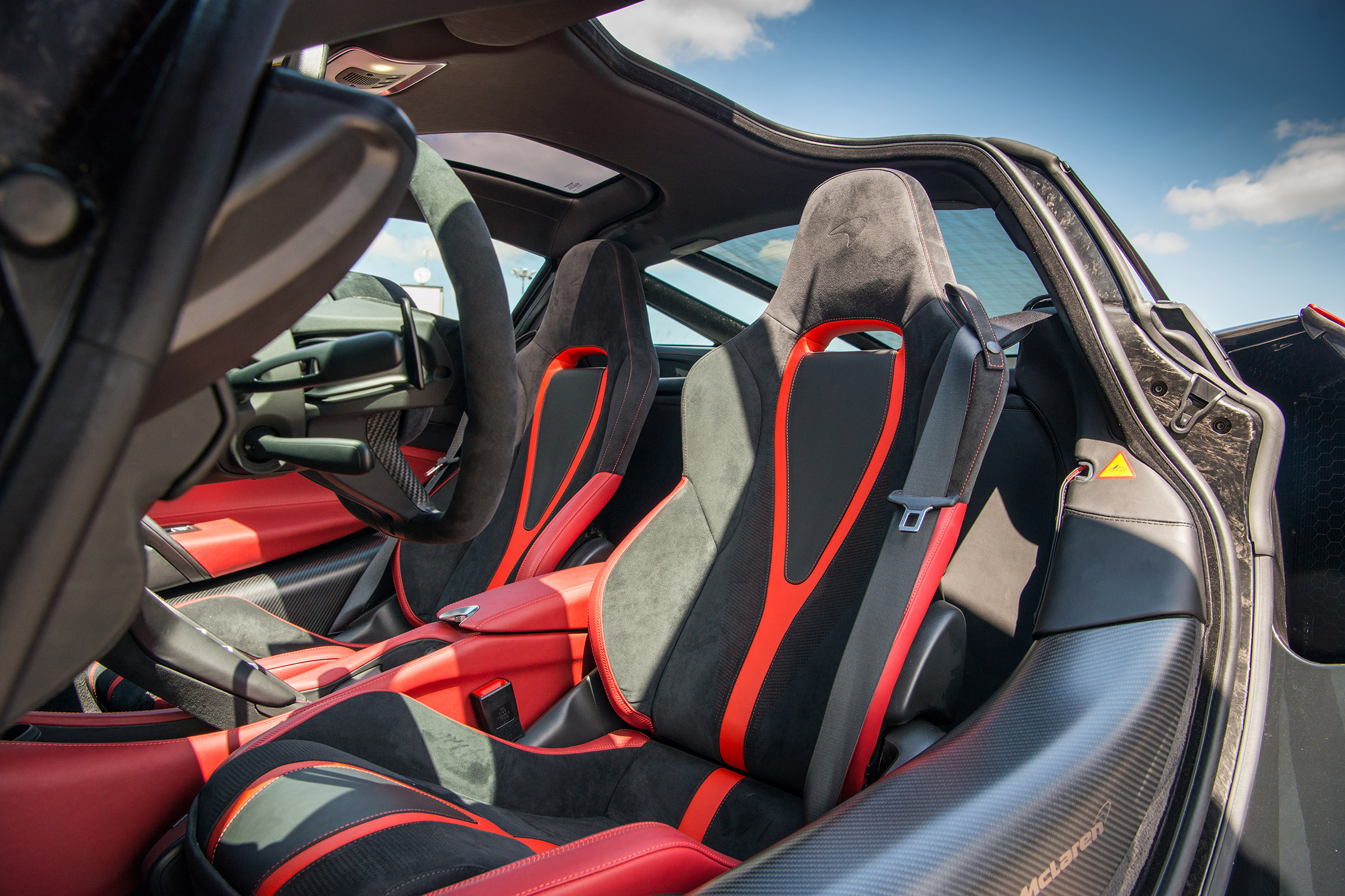 McLaren 720S - seats