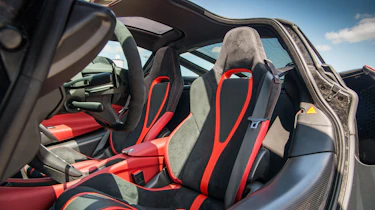 McLaren 720S - seats